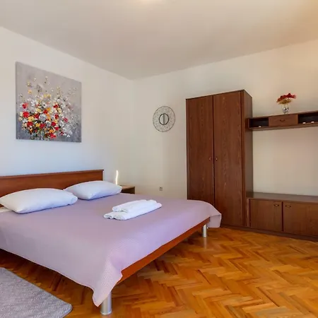 Vacation Duilo Casa de Férias Donji Zemunik